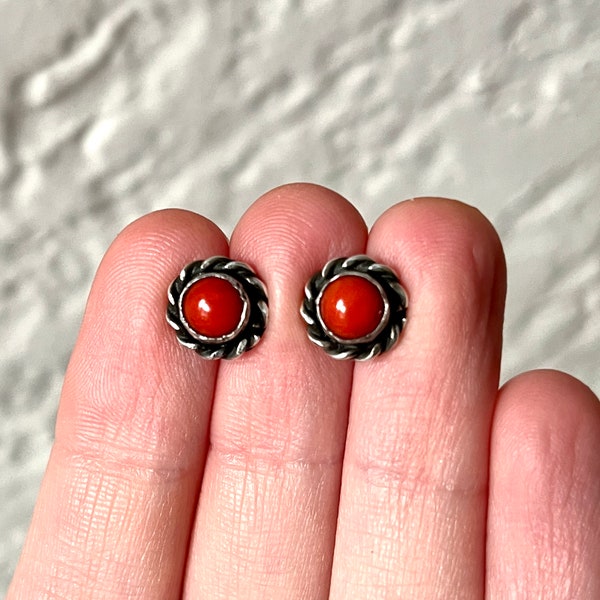 Vintage Sterling Silver Coral Southwestern Round Stud Earrings