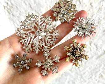 AS IS - Lot of 6 Vintage Rhinestone Snowflake Brooches