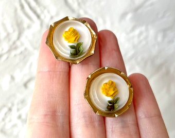 Vintage Yellow Rose Lucite Screw Back Earrings