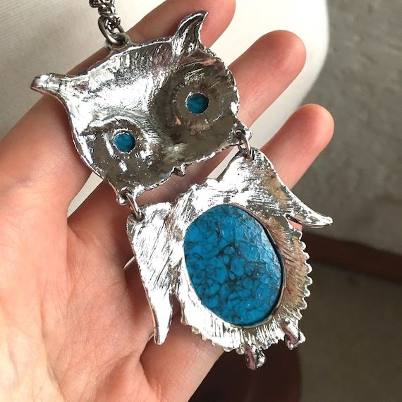 Big Retro Faux Turquoise Owl Pendant Necklace - image 2