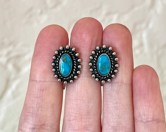 Vintage Southwestern Sterling Silver Turquoise Oval Screw Back Earrings