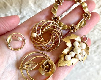 Lot of Five Gold Filled Pearl Krementz Wells Sarah Coventry Brooches Pins