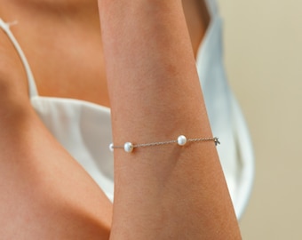 Handmade 14K Gold Bracelet, reshwater Pearl Bracelet, Minimalist Pearl bracelet, FWedding Jewelry, Bridal Bracelet, Bridesmaid Gift for Her