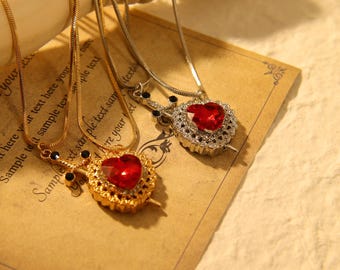Collier coeur et épée, collier chasseur, bijoux pour couple, collier épée, collier en forme de coeur, meilleur cadeau de Saint-Valentin