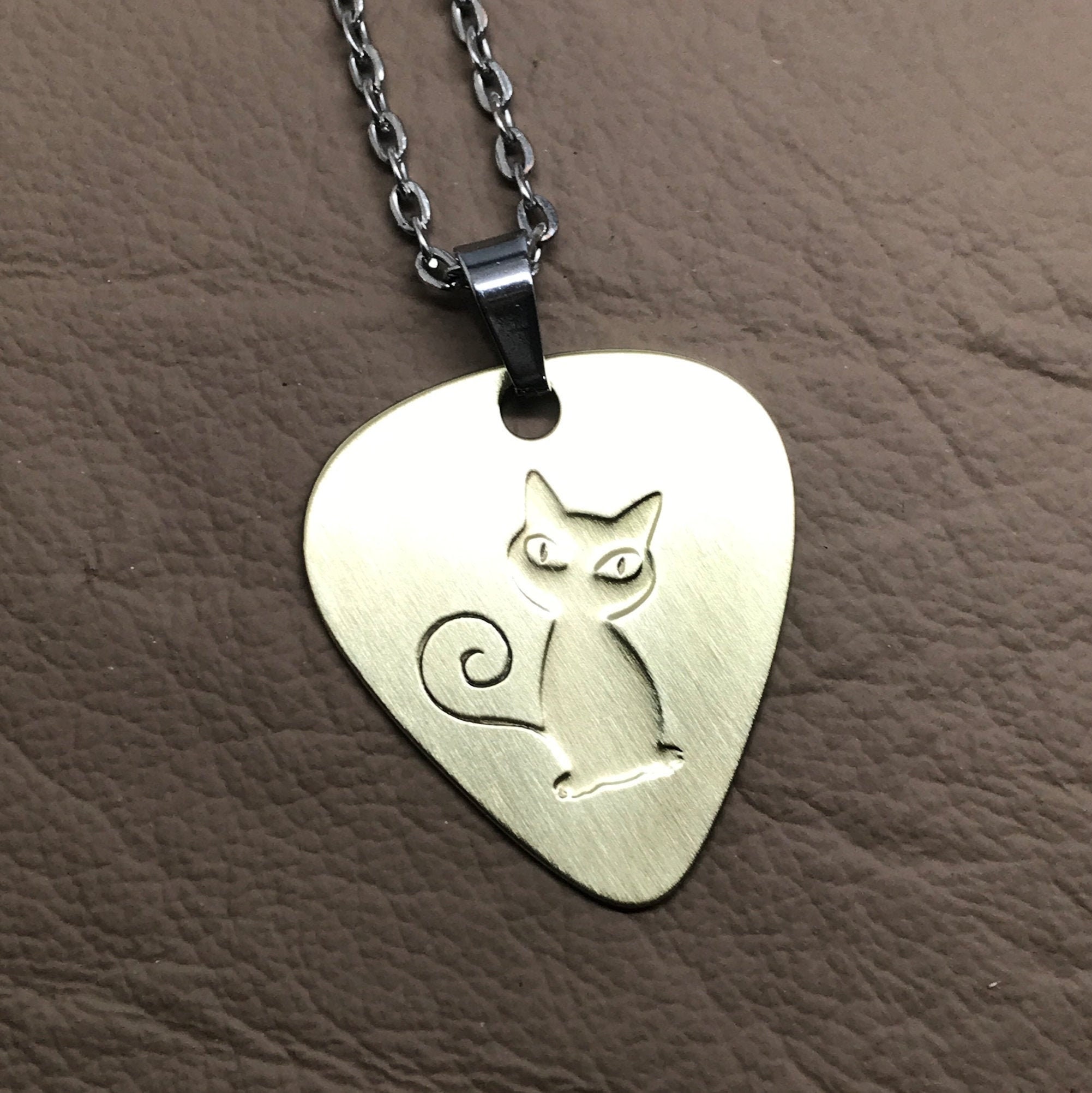 Cat Guitar Pick Necklace Pendant Pet Card Keychain Cat Guitar Pick Necklace Pendant Pet Card Keychain
