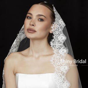 Ivory Mantilla Lace Cathedral Wedding Veil – Long Church Bridal Veil with Scalloped Lace Edge, Elegant Soft Tulle Chapel Veil