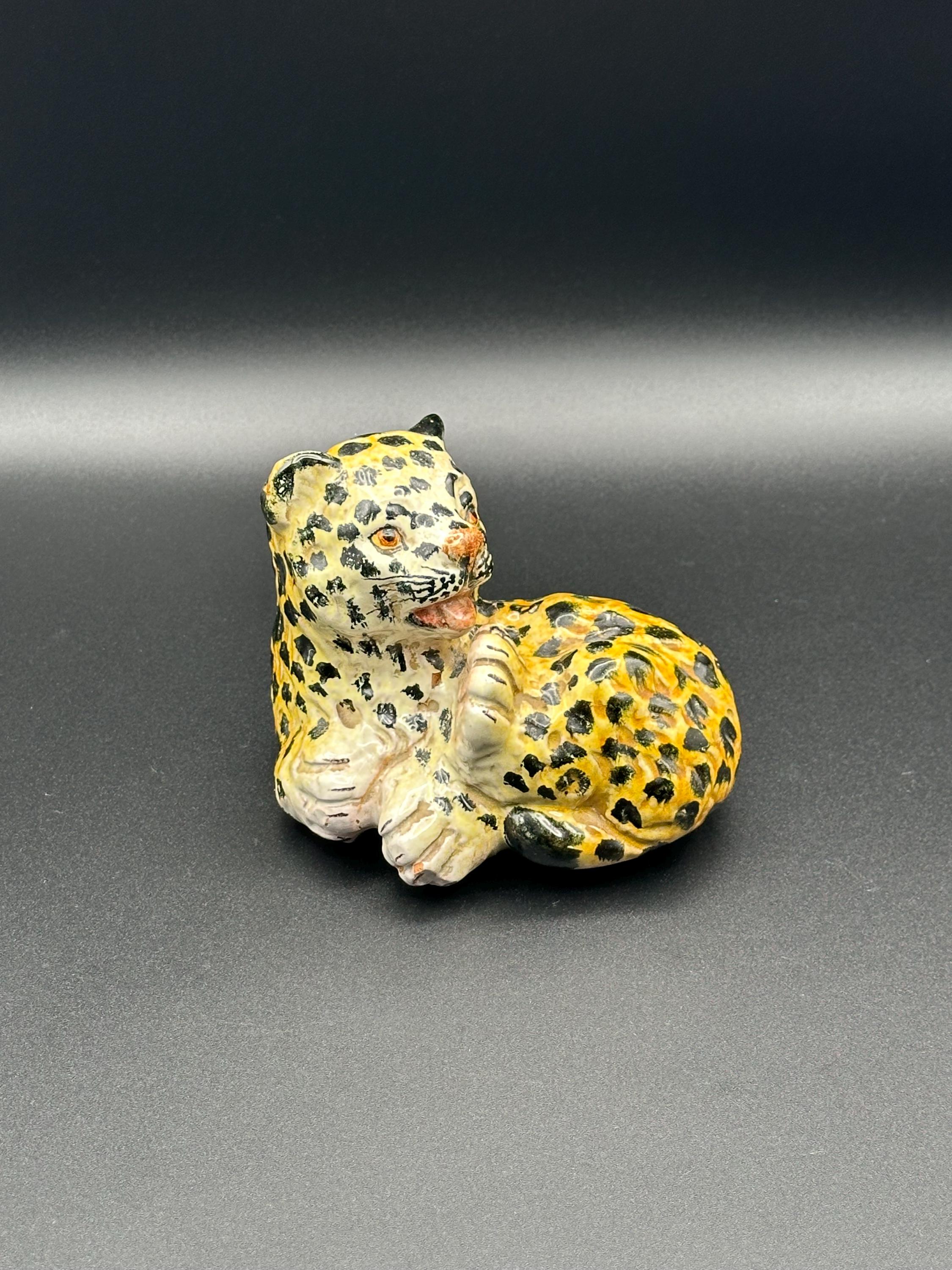 希少なヴィンテージ 1960年代 マジョリカ彩色テラコッタ ヒョウの子像