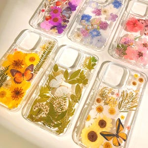 Pressed with real dried Flower Cute Butterfly Phone Case iPhone 17 Air 16 E 15 14 plus 13 12 mini–Pro Max Samsung Galaxy S 25 24 23