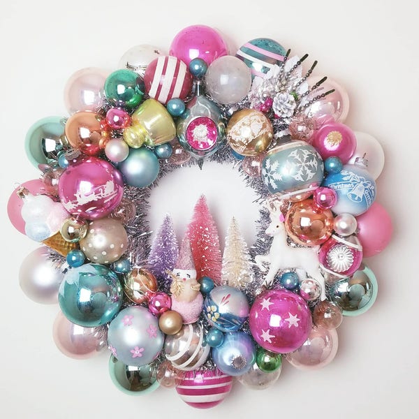 Ornament Wreath Vintage Winter Wonderland * Pastels and Pink * Heirloom