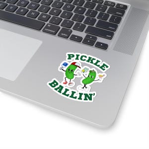 Verspielte Pickle Ballin' Stickers | Lustige Aufkleber für Wasserflaschen, Laptops, Geschenke, Sommerpartys, Pickleball-Enthusiasten