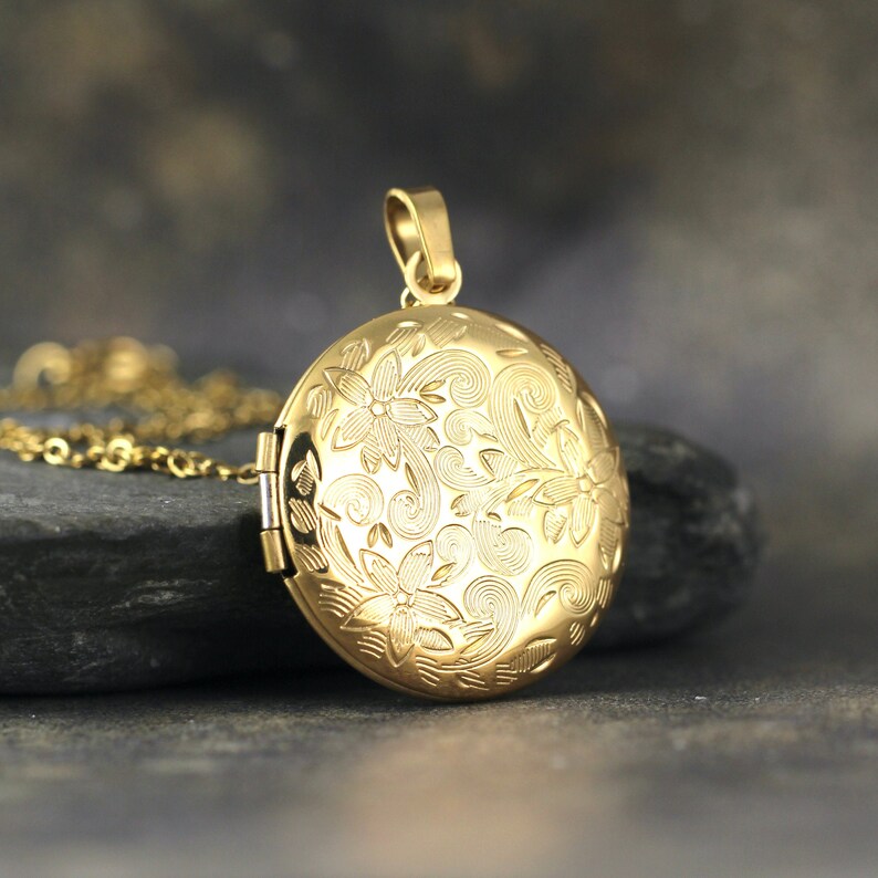 Keepsakes Personalized Jewellery Yellow or Silver Necklace and Pendant Available in Rose Personalized Stainless Steel Locket