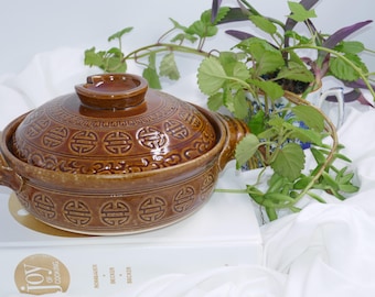 Vintage Chinese Soup Tureen: Porcelain with Lid and Handles