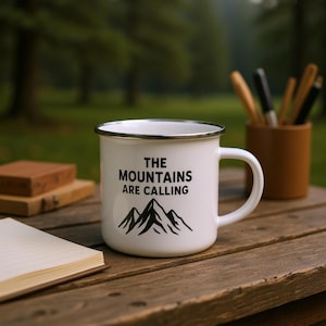 Adventure Mountain Tasse Email Emaille Emaille Camping Becher | Outdoor Geschenk für Wanderer, Naturliebhaber Kaffeetasse