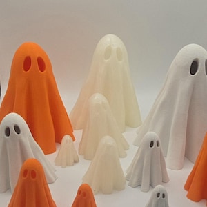 3D Printed Ghost Figurine | Whimsical Halloween Decor | Spooky Home & Office Accent | Unique Holiday Gift