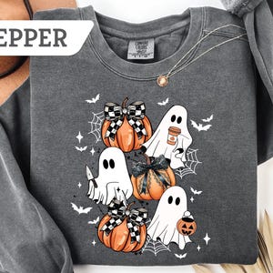 Comfort Colors®Halloween Cute Ghost Pumpkin Latte Shirt, Cute Ghost Tshirt, Retro Ghost Tee,Halloween Sweatshirt,Fall Spooky Season Tee Gift