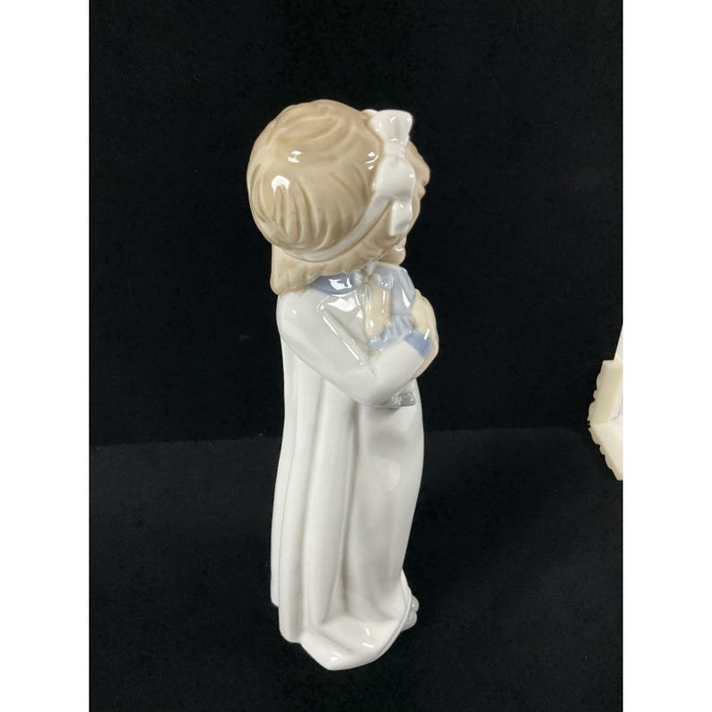 Vintage NAO Lladro Figurine | Girl in Nightgown with Doll image 3