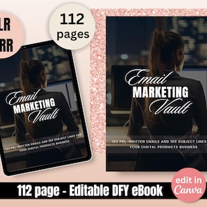 Puede incluir: Una maqueta de producto digital que muestra una tableta negra con una imagen de portada de una mujer frente a una pantalla de computadora. El texto en la portada dice "Email Marketing Vault" y "103 Pre-Written Emails and 100 Subject Lines for Your Digital Products Business". La tableta está sobre un fondo rosa brillante con el texto "112 páginas" y "112 páginas - Libro electrónico DFY editable".