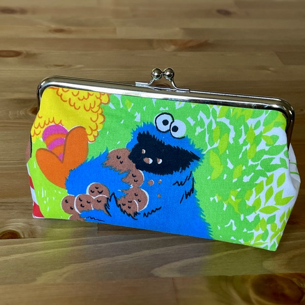 Sesame Street Vintage Bed Sheet Cookie Monster Grover 18cm Framed Kiss Lock  Gamaguchi pouch purse wallet cosmetic make up case Gift