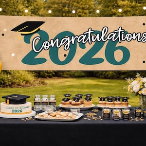 Può includere: Un set di tre tazze in ceramica con finitura opaca e macchiettata. Le tazze sono nei toni del crema, marrone chiaro e marrone scuro. Ogni tazza ha un design semplice e minimalista.