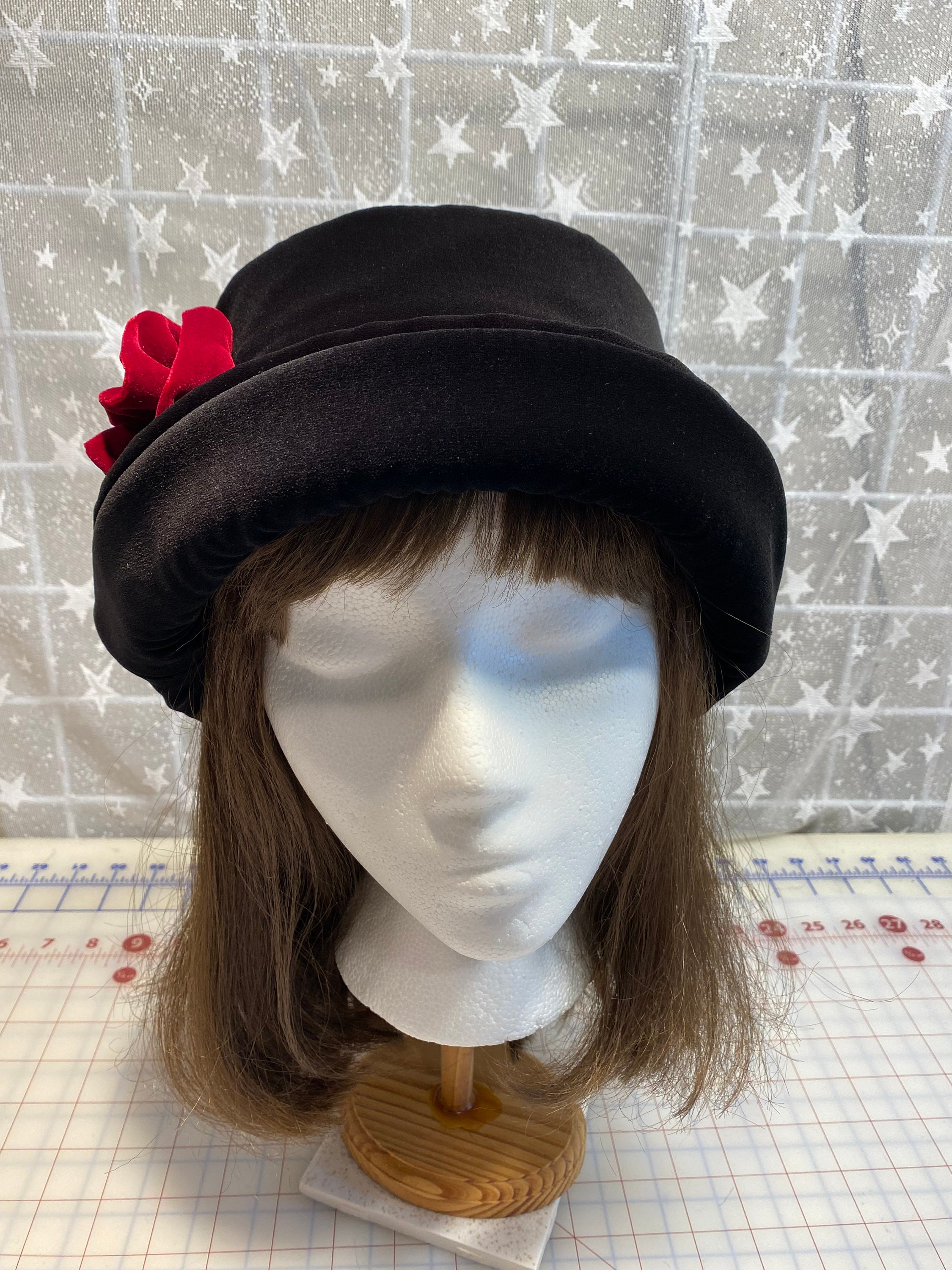 Rich Black VELVET Hat With Burgundy Velvet Rose, Women display picture 1
