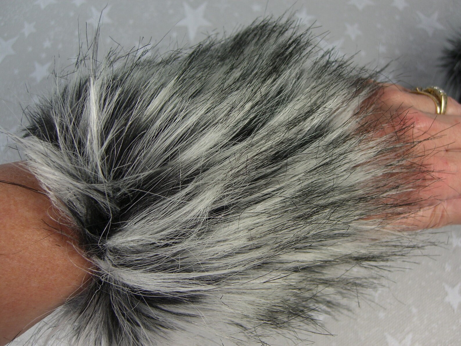 Faux Fur Wrist Warmers By McBURN - 53,95