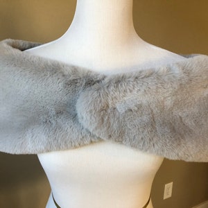 Faux Fur Shrug, Soft Silver Rabbit Faux Fur Shawl, Gray Fur Stole, Wedding Shoulder Wrap