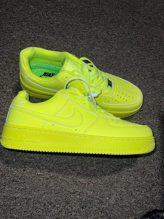 Tennis never worn Practically new - image 6