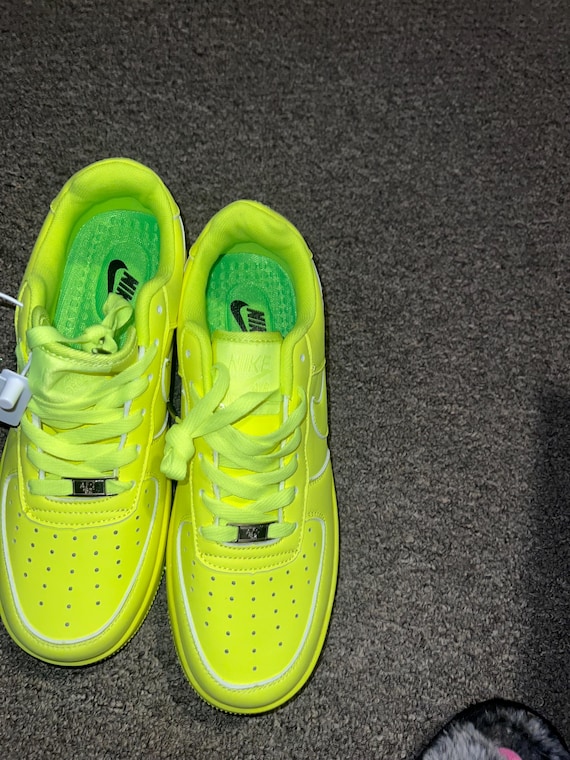 Tennis never worn Practically new - image 7