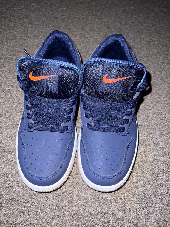 Tennis never worn Practically new - image 5