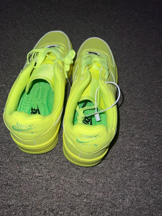 Tennis never worn Practically new - image 8