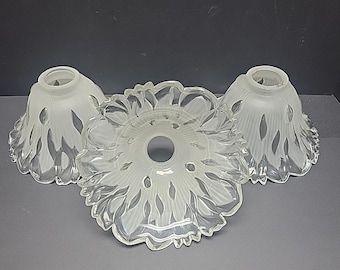 4 "H x 7,5 "B x 2" Fitter mattiert & klar Glas Fan Shade Globe Quorum