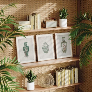 3er Set Grüne Vase Prints, Drei Porzellan Poster, Traditionelle östliche Wandkunst, Vintage Chinoiserie Keramik Zeichnung, Hamptons Decor EG358