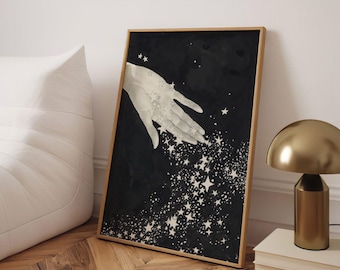Impresión mística en blanco y negro / Pintura de una mujer dispersando estrellas, decoración vintage etérea para el hogar, accesorios, obra de arte de brujas, póster de arte mural