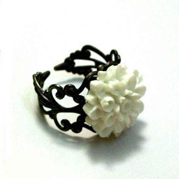 White Chrysanthemum Flower Filigree Ring