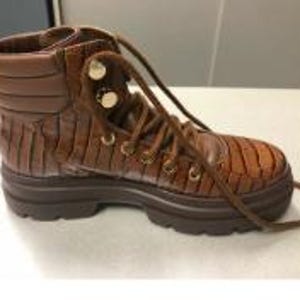 Handmade oxfords, Leather oxford shoes, Handcrafted oxfords, Men&#39;s oxford shoes, Vintage oxford shoes, Custom leather oxfords, Hand-stitched