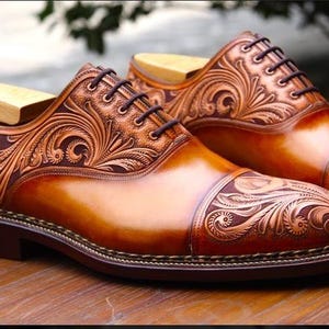 Handmade oxfords, Leather oxford shoes, Handcrafted oxfords, Men&#39;s oxford shoes, Vintage oxford shoes, Custom leather oxfords, Hand-stitched