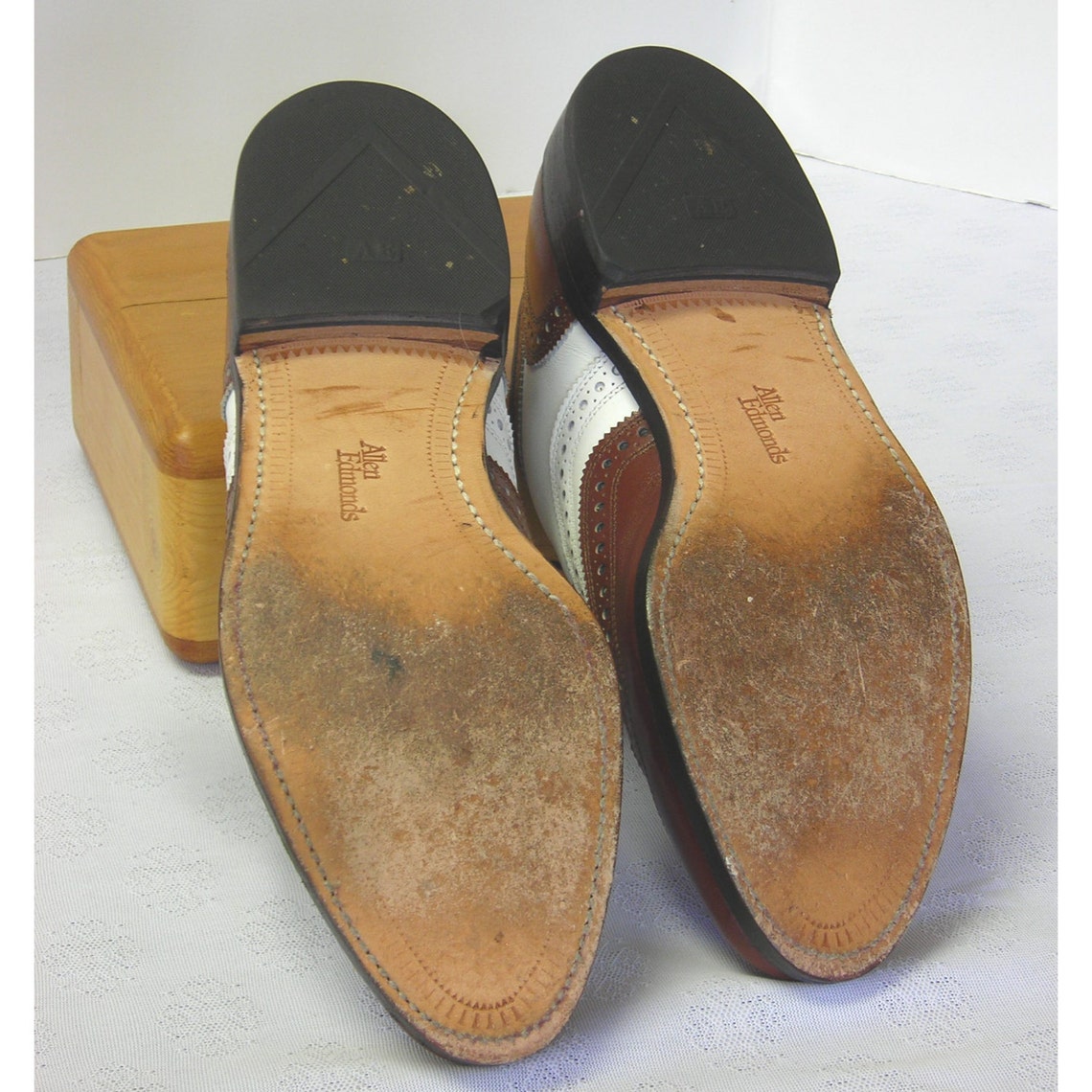 allen edmonds two tone wingtip