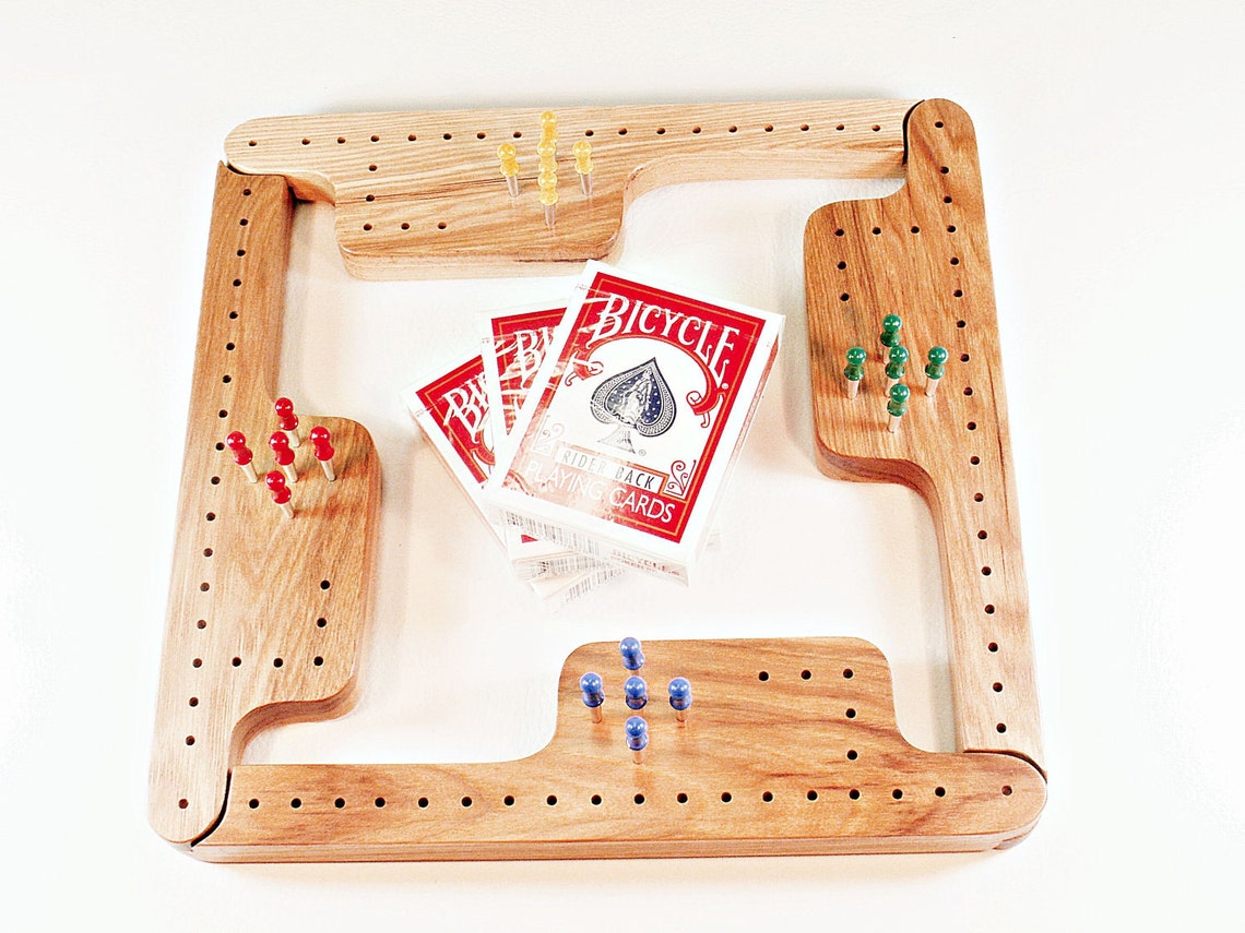 pegs & jokers game set