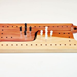Pegs and Jokers-uitbreidingsset - Tennessee Red Cedar | Gratis verzending | Echt handgemaakt | Familiestuk | Extra speelborden