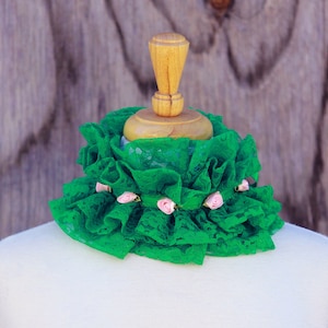 Kelly Green Lace Collar with Satin Ties and Pink Roses - Victorian Fashion Collar or Neck Ruff - Steampunk Collars - Lots of Colors
