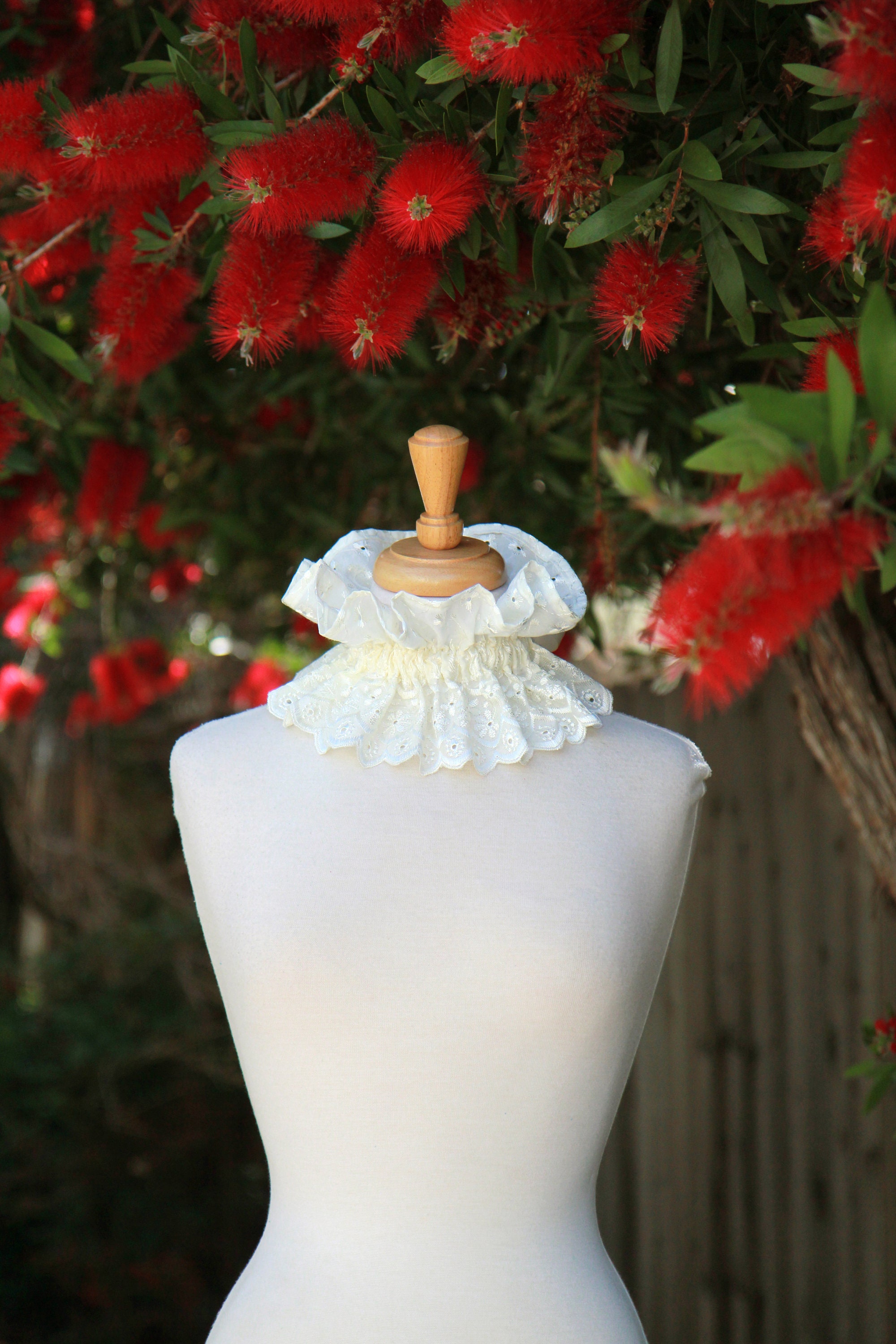 Cottagecore Neck Ruff Collar in Ivory Eyelet - Victorian