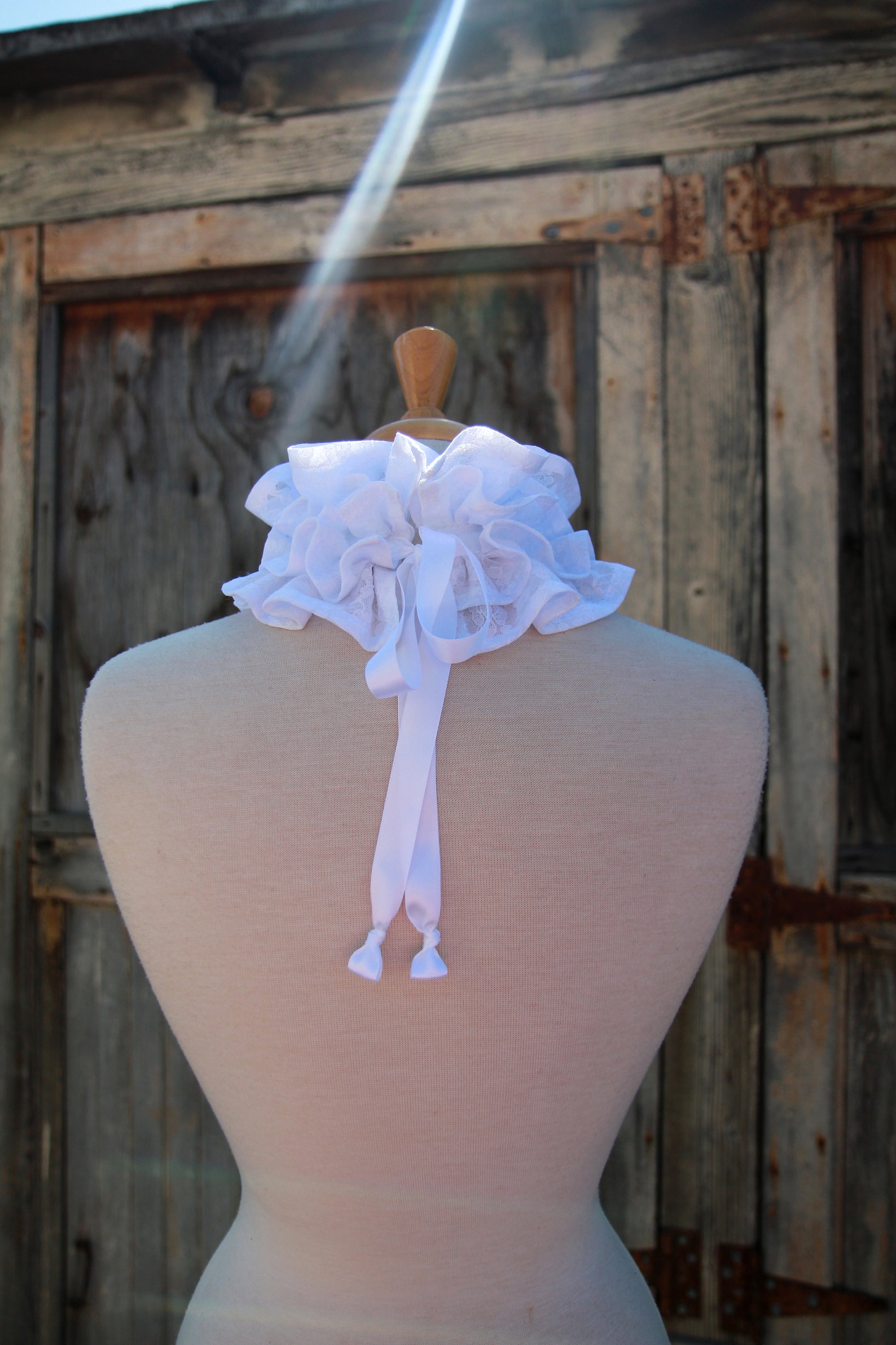 White Ruff Neck White Lace Neck Ruff - Statement Collar in Elizabethan, Edwardian, or ...