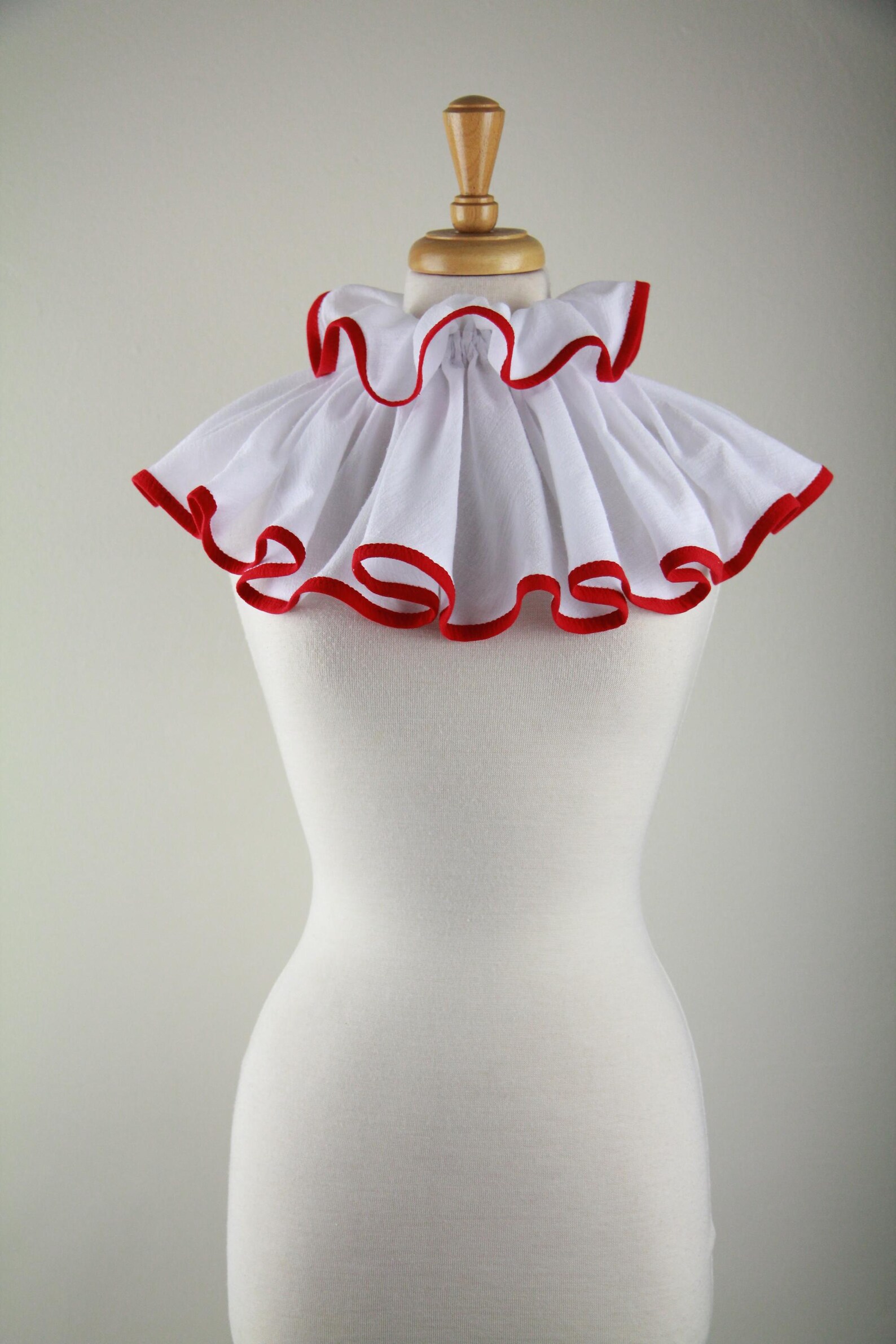 Clown Collar in White and Red Cotton Gauze - Circus and Cosplay Costume ...