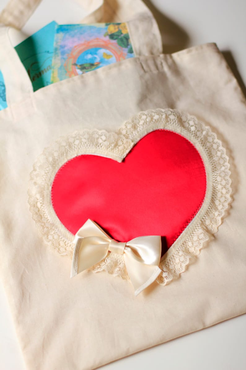 Tote Bag Alice in Wonderland Red Heart Cotton image 2