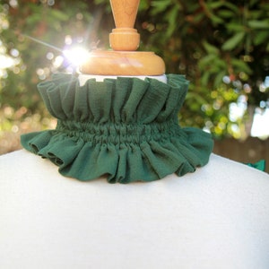 Victorian Fashion Collar in Hunter Green - Burlesque, Edwardian, Elizabethan, or Gothic Style Choker Collars and Neck Ruffs - Lots of Colors image 8