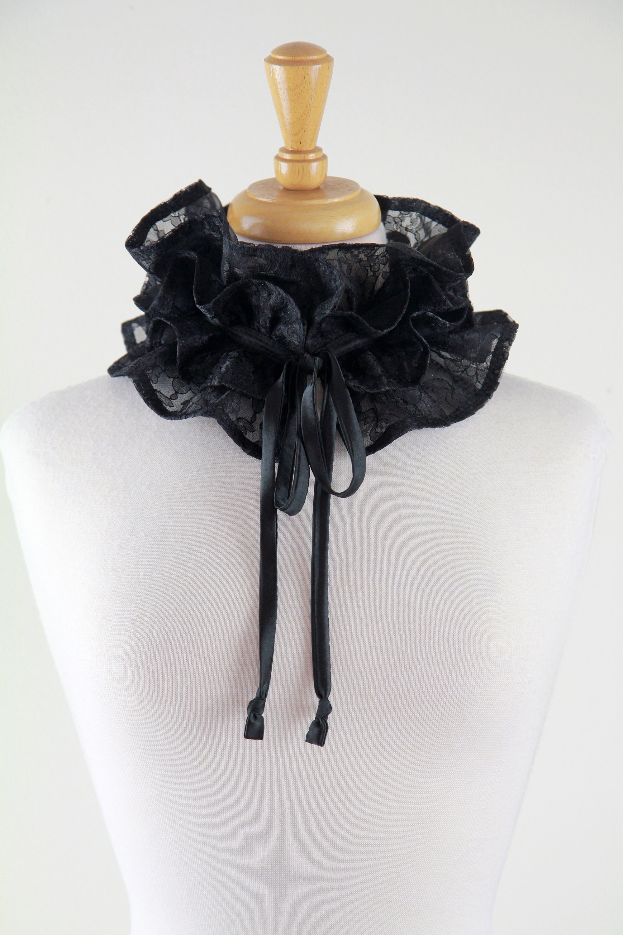 Colletto Alto In Pizzo Gotico Nero, Con Stecche E Lacci - Accessorio Per Costumi Da Vampiro, Feste A Tema, Rinascimentale