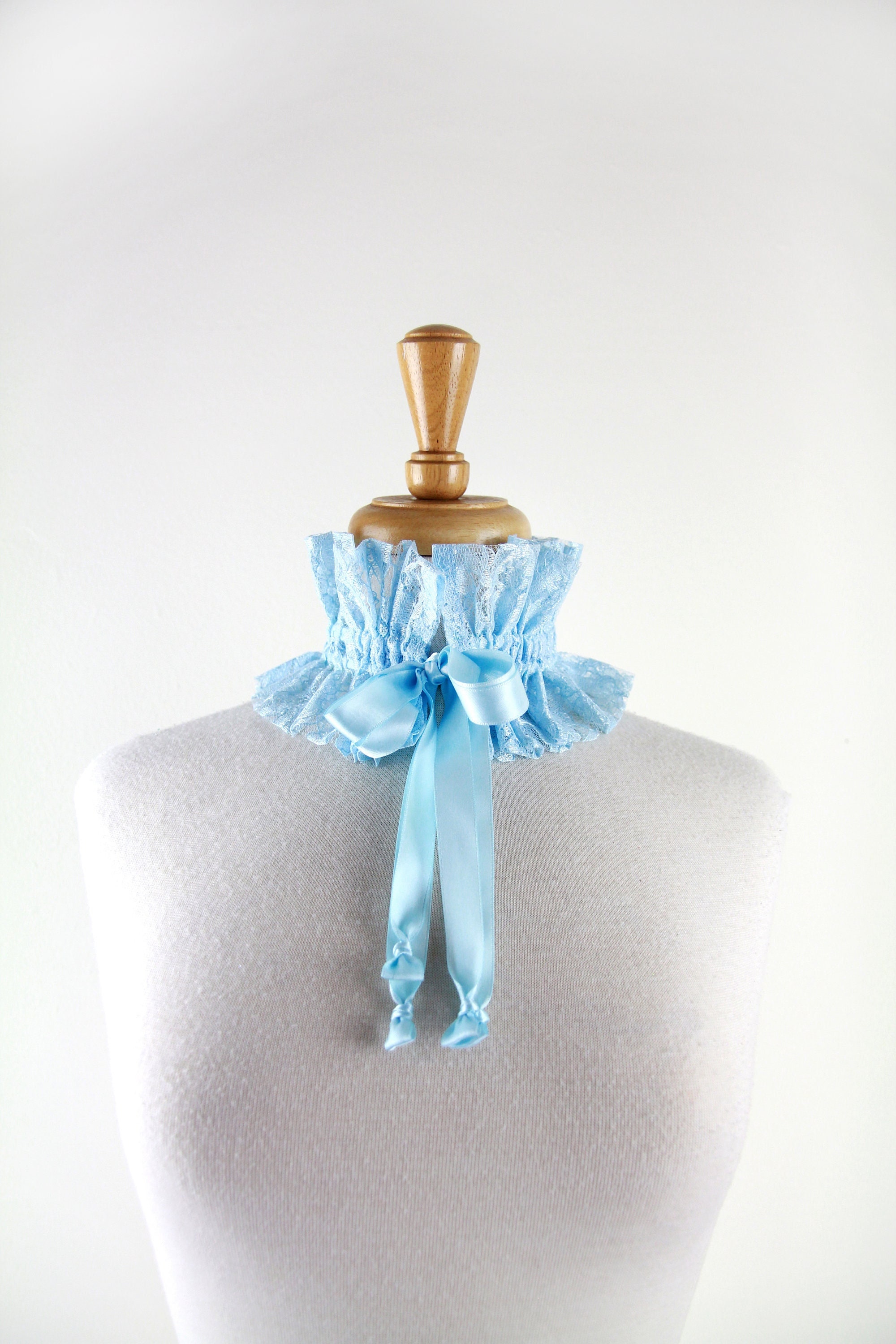 Regency Ruff Light Blue Lace Collar - in Regency Era, Victorian, or Edwardian Style ...