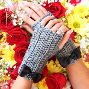 Heather Gray Fingerless Gloves with Bows