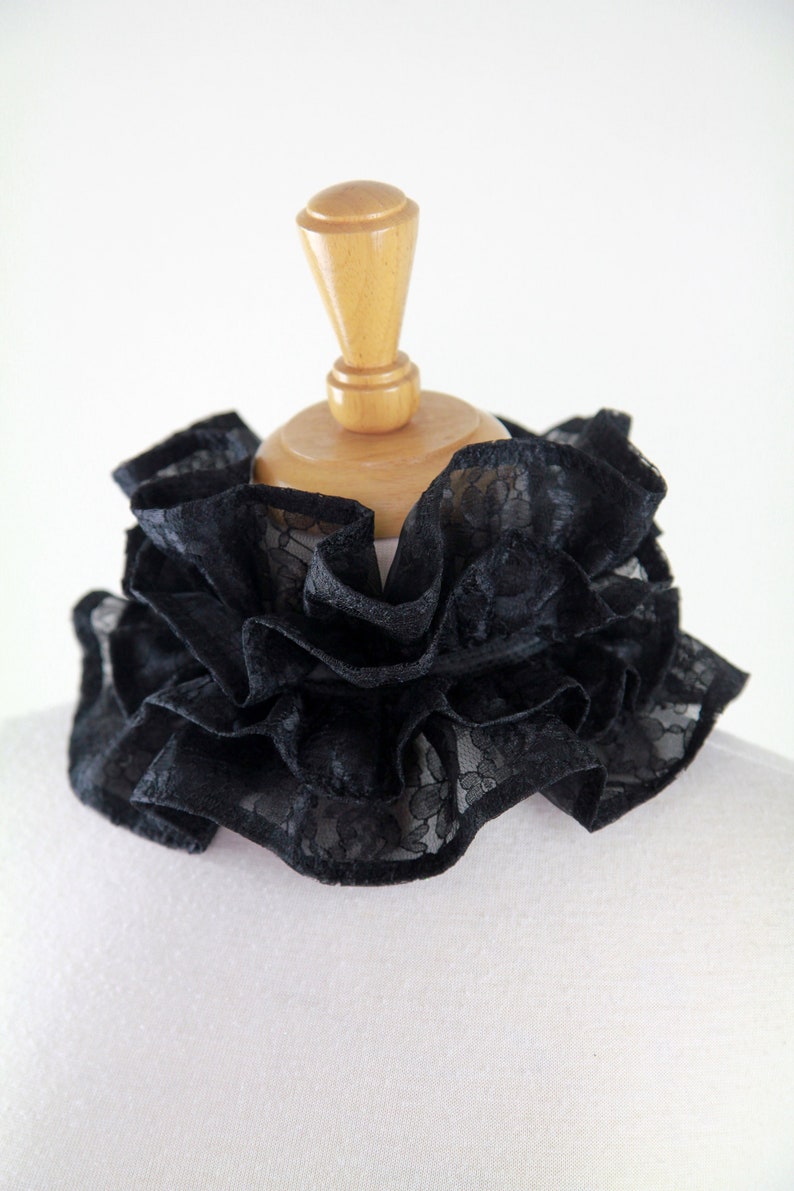 Regency Ruff Victorian Collar in Black Lace - Edwardian, Regency, or Elizabethan ...