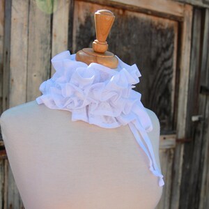 White Ruff Neck White Lace Neck Ruff - Statement Collar in Elizabethan, Edwardian, or ...